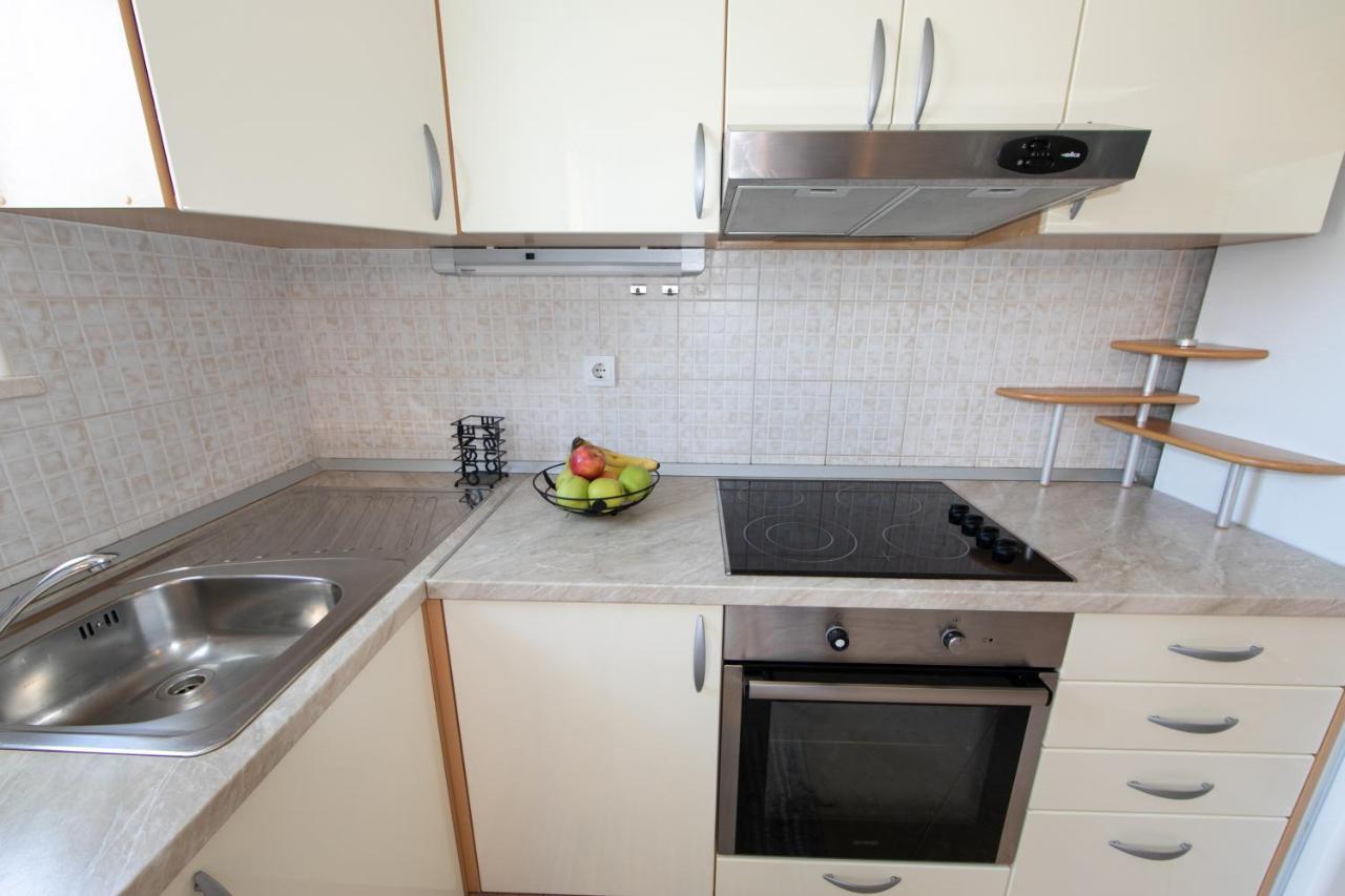 Apartmani Silva Tučepi Екстериор снимка