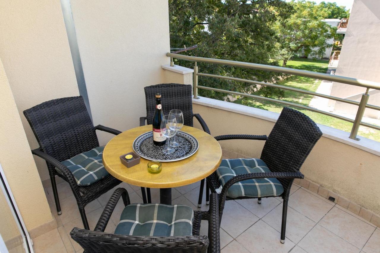 Apartmani Silva Tučepi Екстериор снимка